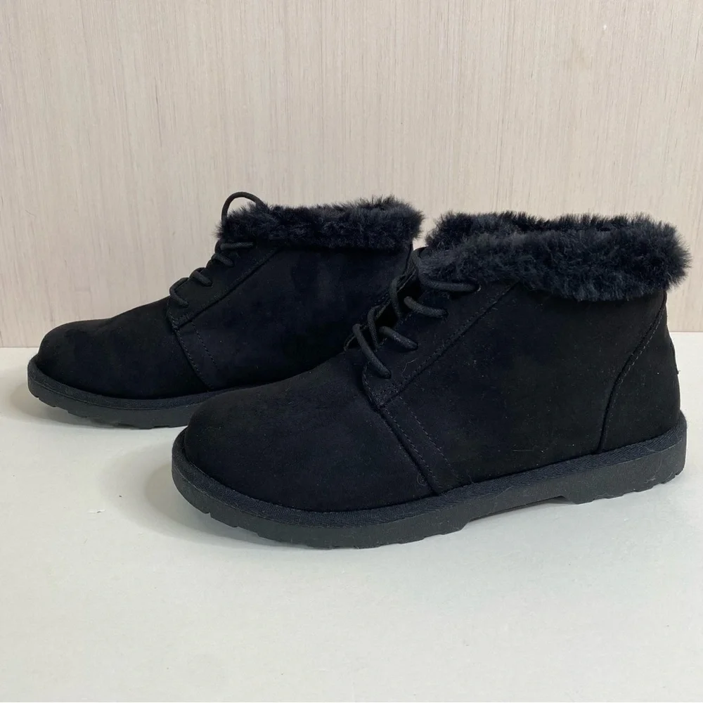 Makalu Women’s Kora Faux Fur Round Toe Lace Up Ankle Boots Size 7M